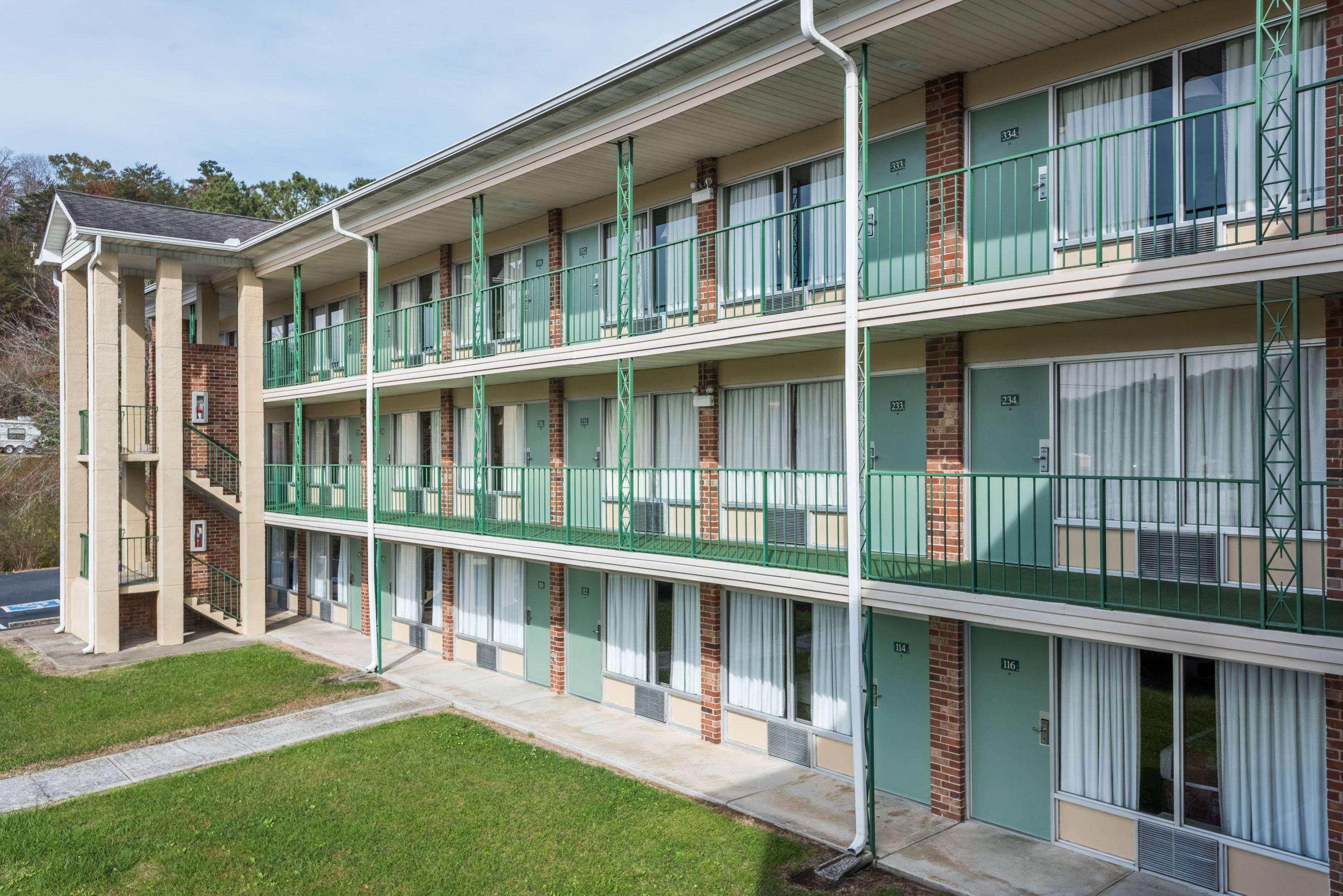 Days By Wyndham - Tennessee State Line 2*