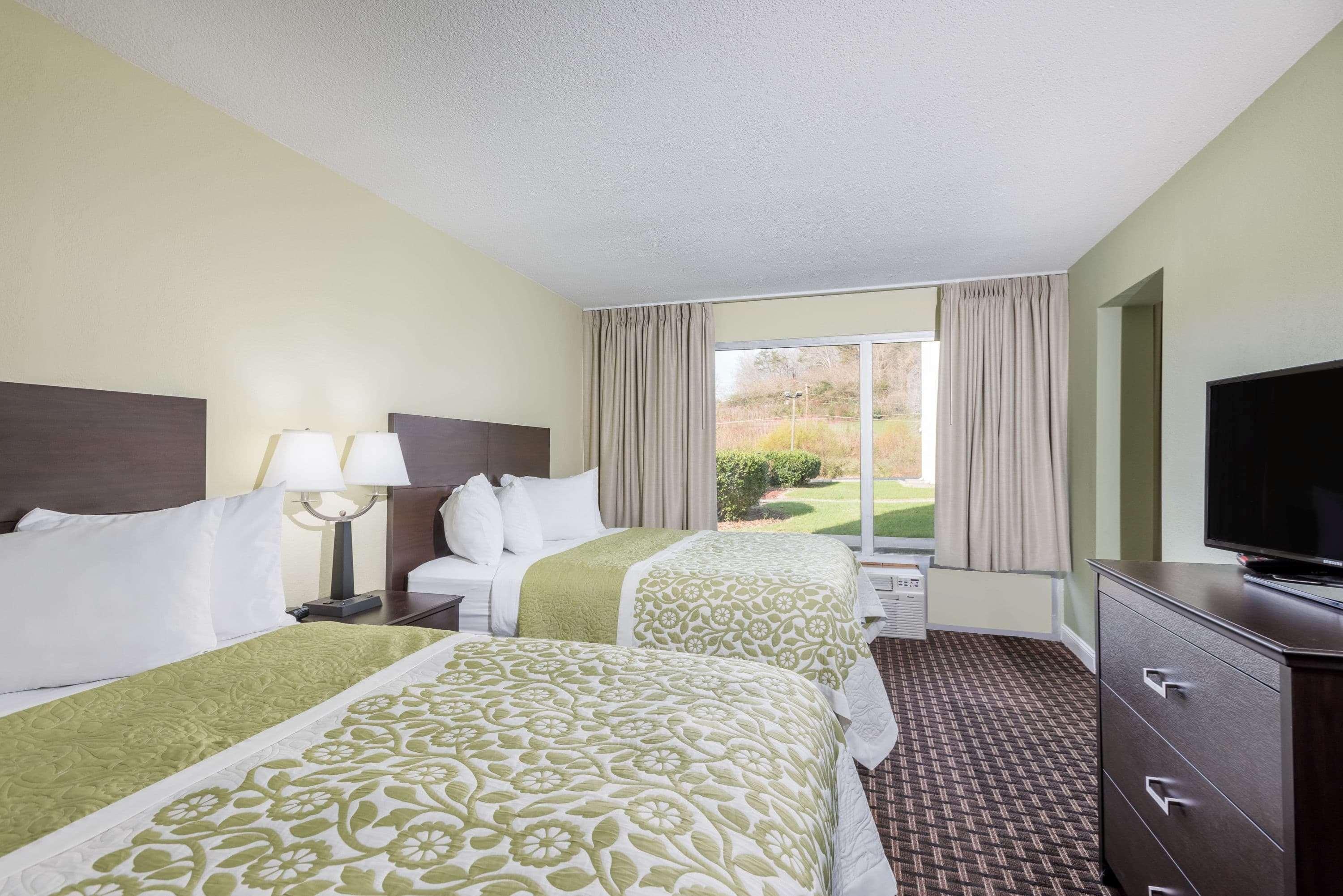 Days By Wyndham - Tennessee State Line
