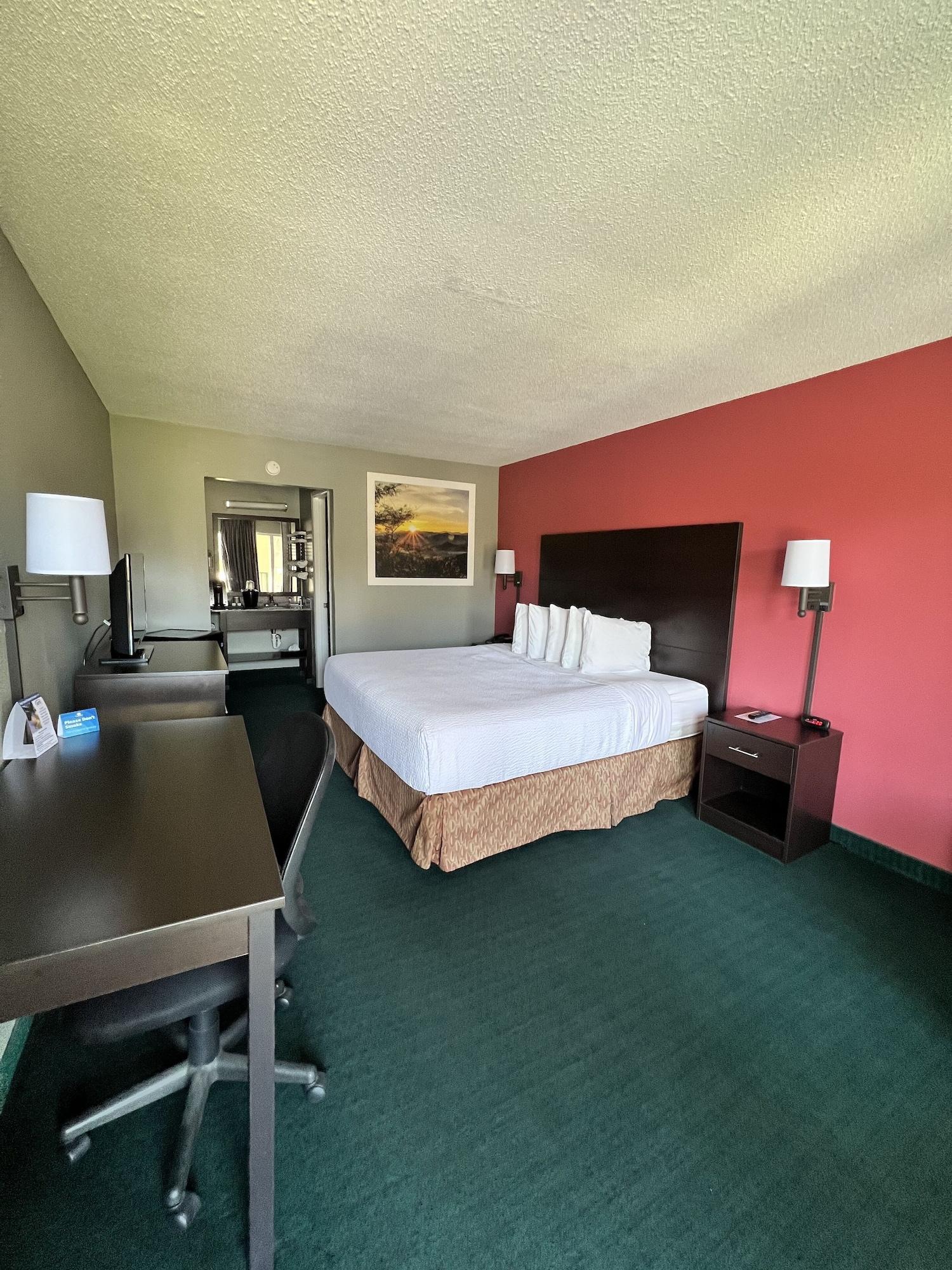 Hotel Days By Wyndham - Tennessee State Line