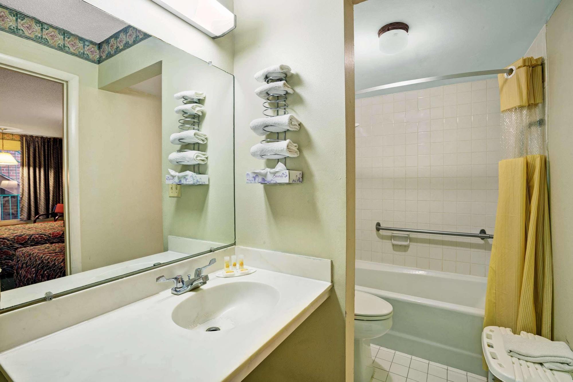 Days By Wyndham - Tennessee State Line Hotel