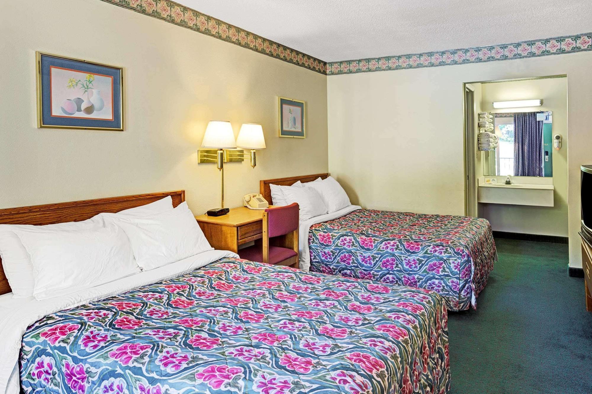Days By Wyndham - Tennessee State Line Hotel Jellico